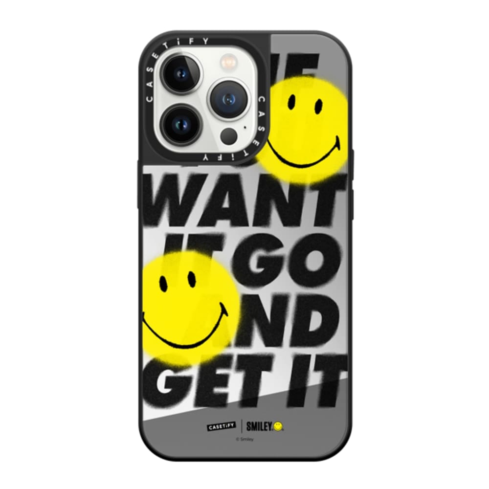 CASETiFY x Smiley Originals Unleash Bold Tech Gear CASETiFY x Smiley Originals Unleash Bold Tech Gear