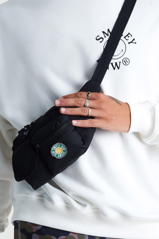 POCKET BAW X SMILEY FANNY BAG