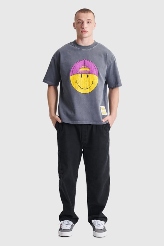 OVERSIZED BAW SNAPBACK SMILEY® T-SHIRT