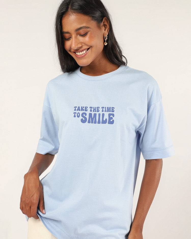 Women's regular lettering t-shirt - blue | The Smiley Company