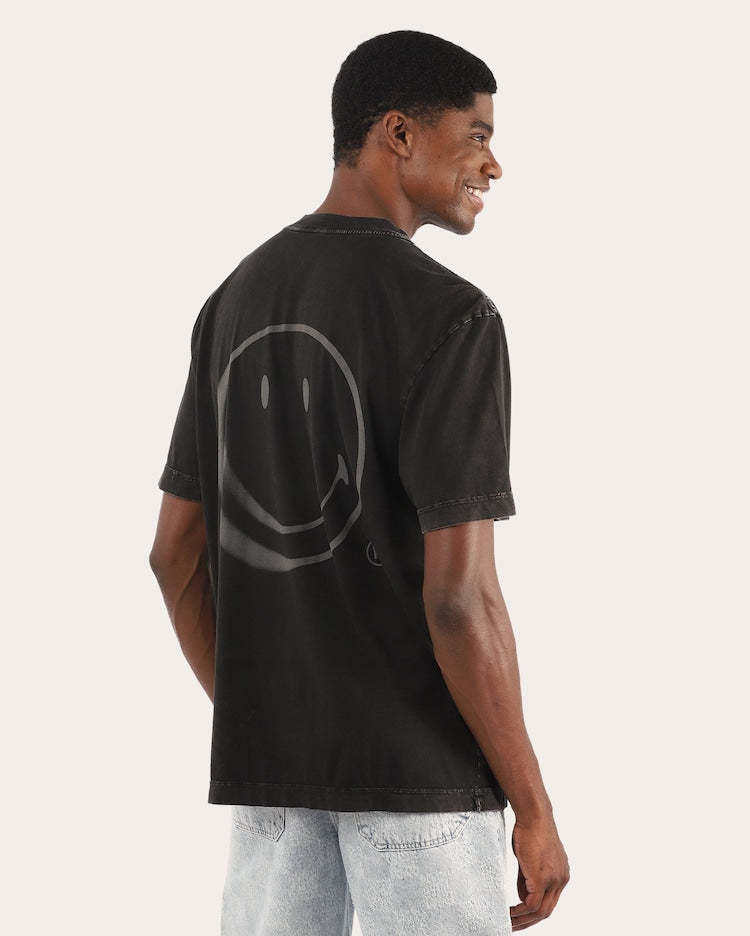 Men's Comfort T-Shirt - Black | The Smiley Company