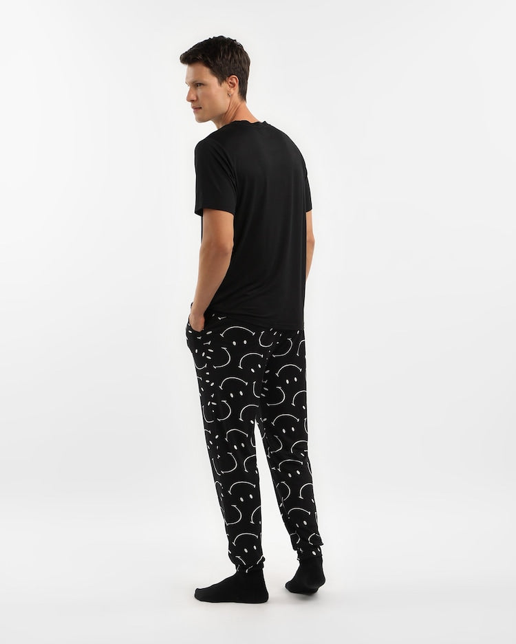 Men's long printed pajamas - black | The Smile Company