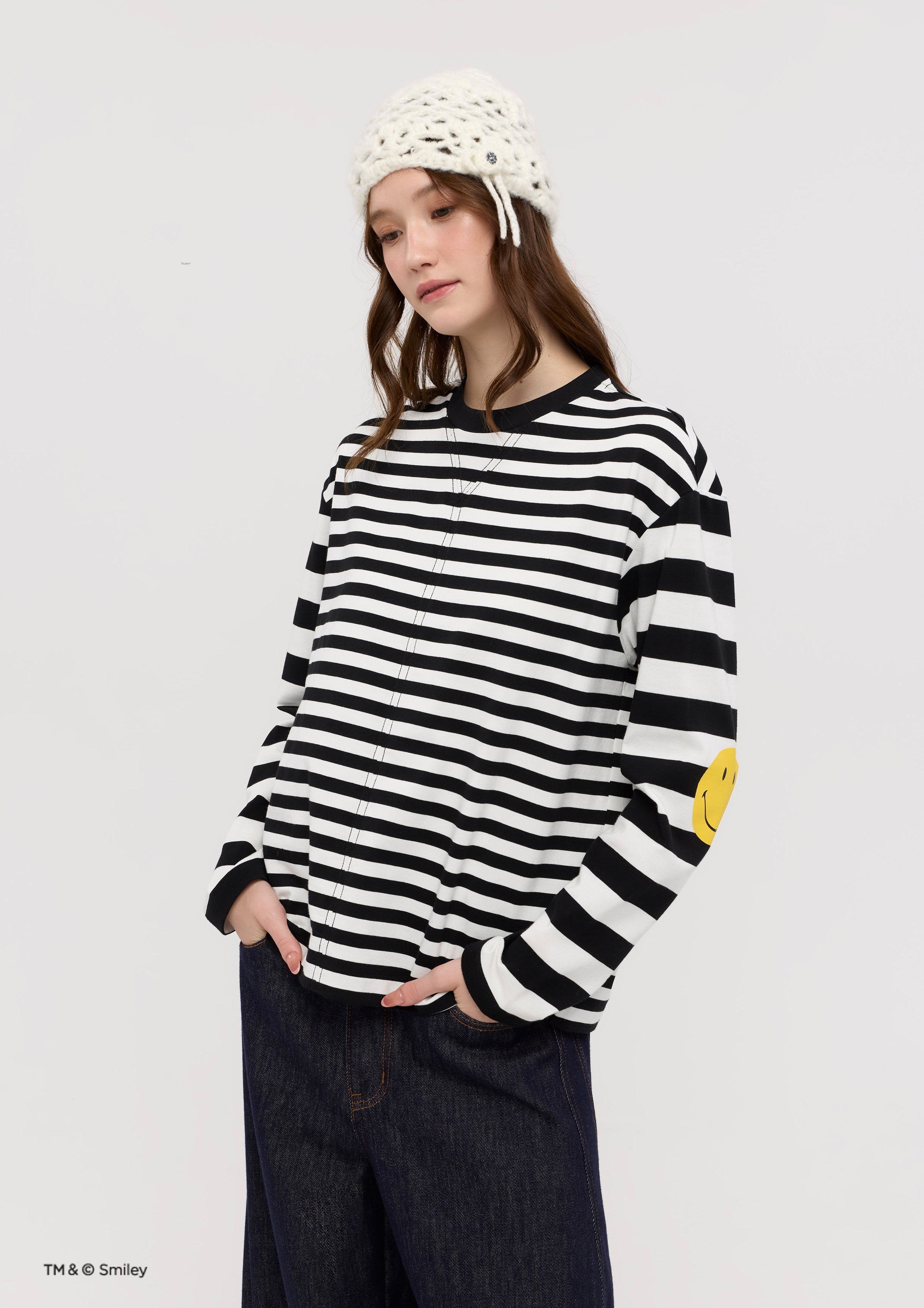 Long-sleeved striped shirt with patches, Lyn around x SMILEY collection.