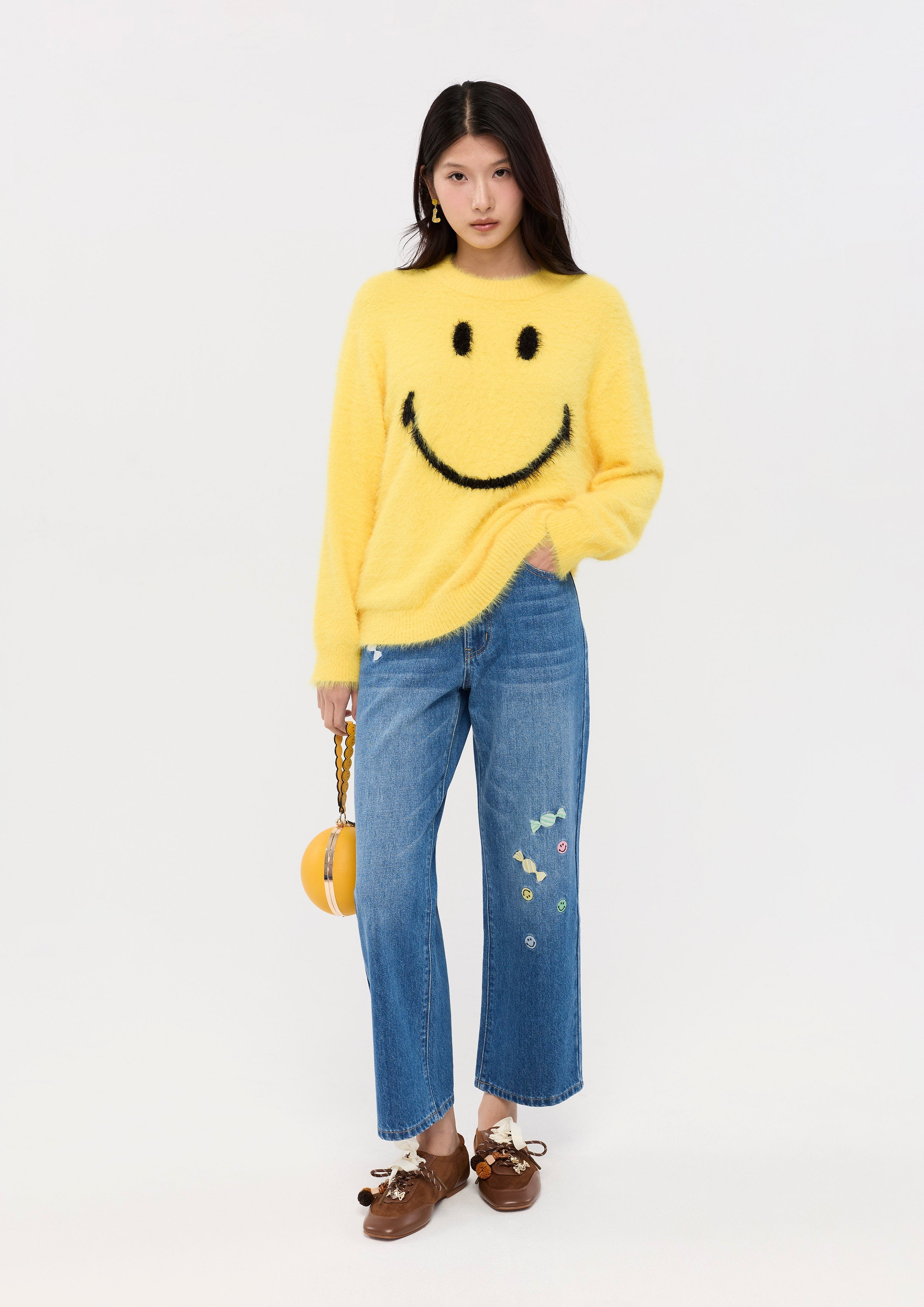 Long-sleeved knitted pullover with printed pattern, Lyn around x SMILEY collection.