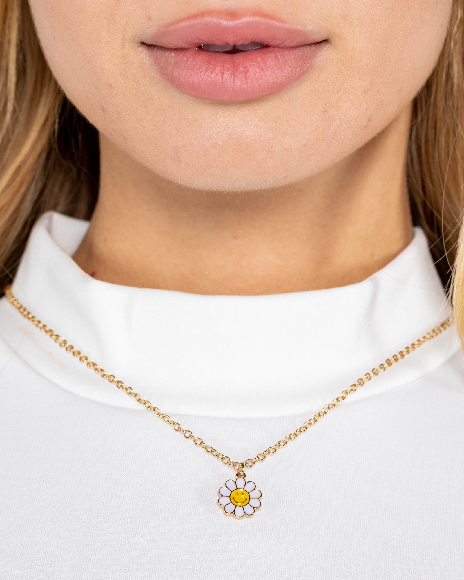Smiley® Daisy Necklace