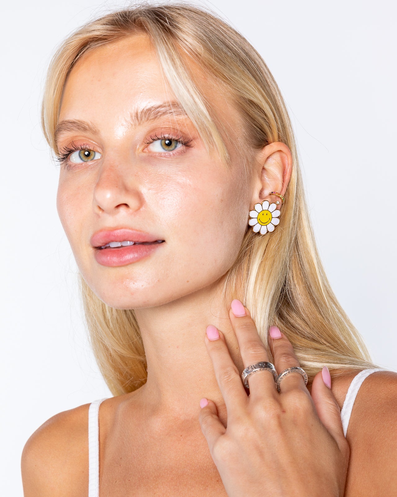 Smiley® Daisy Studs