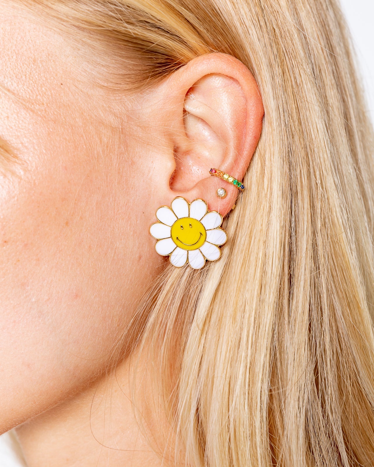 Smiley® Daisy Studs