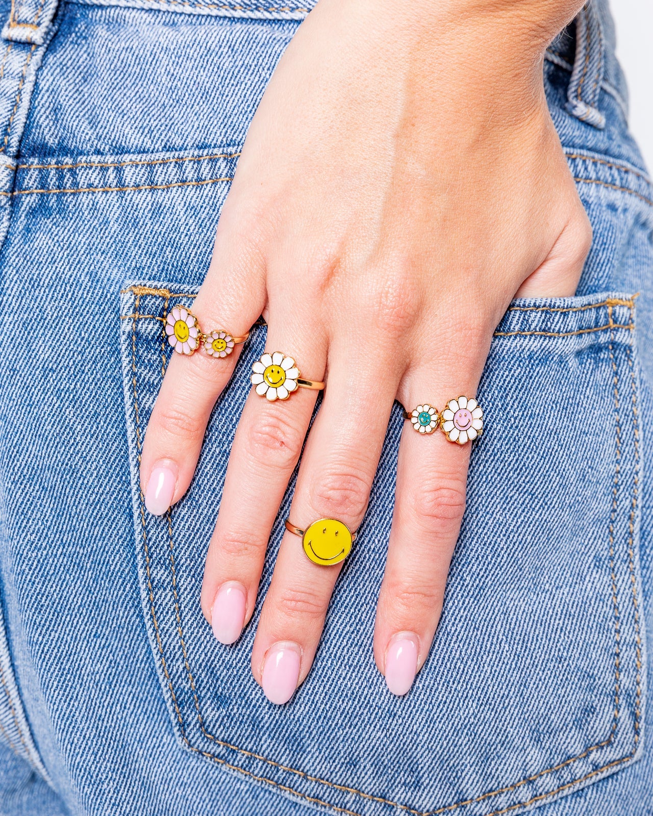 Smiley® Daisy Ring