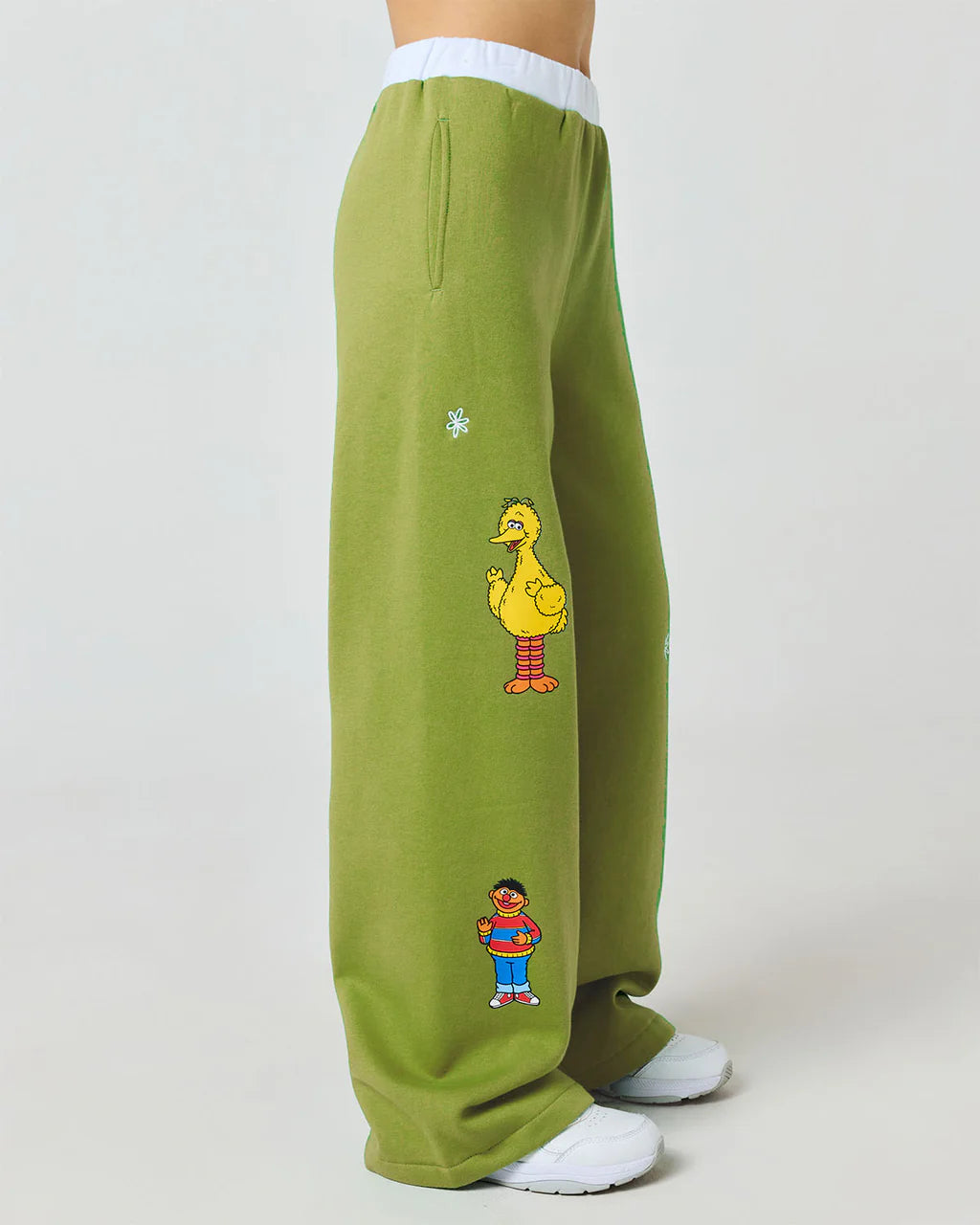 Sesame Street Let Your Love Shine Sweatpants, Green