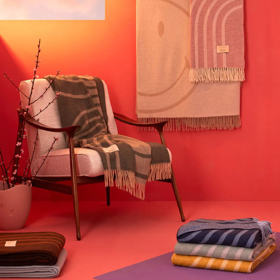 Biancoperla x Smiley® Jacquard Throw Blanket - All Colours
