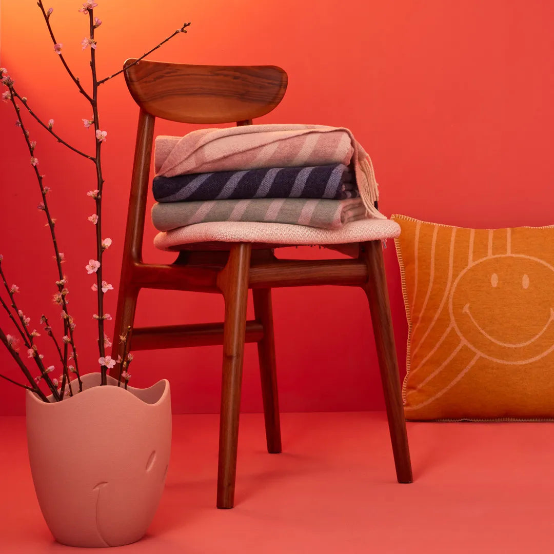 Biancoperla x Smiley® Jacquard Throw Blanket - All Colours