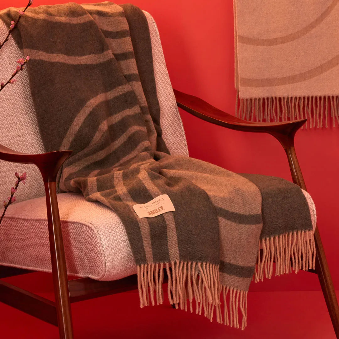 Biancoperla x Smiley® Jacquard Throw Blanket - All Colours