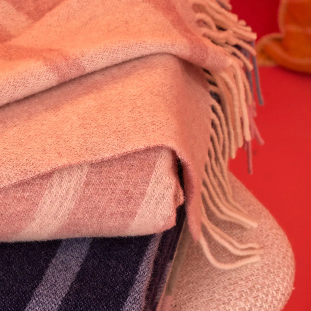 Biancoperla x Smiley® Jacquard Throw Blanket - All Colours