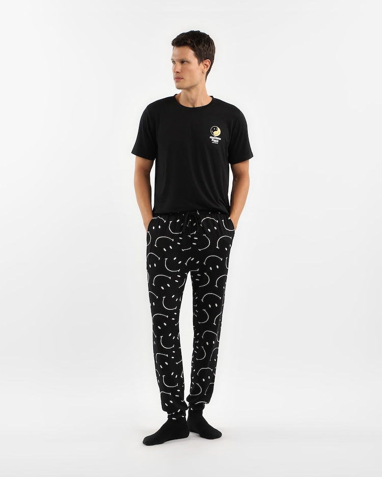 Men's long printed pajamas - black | The Smile Company