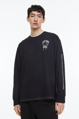 Moletom com capuz estampado oversized